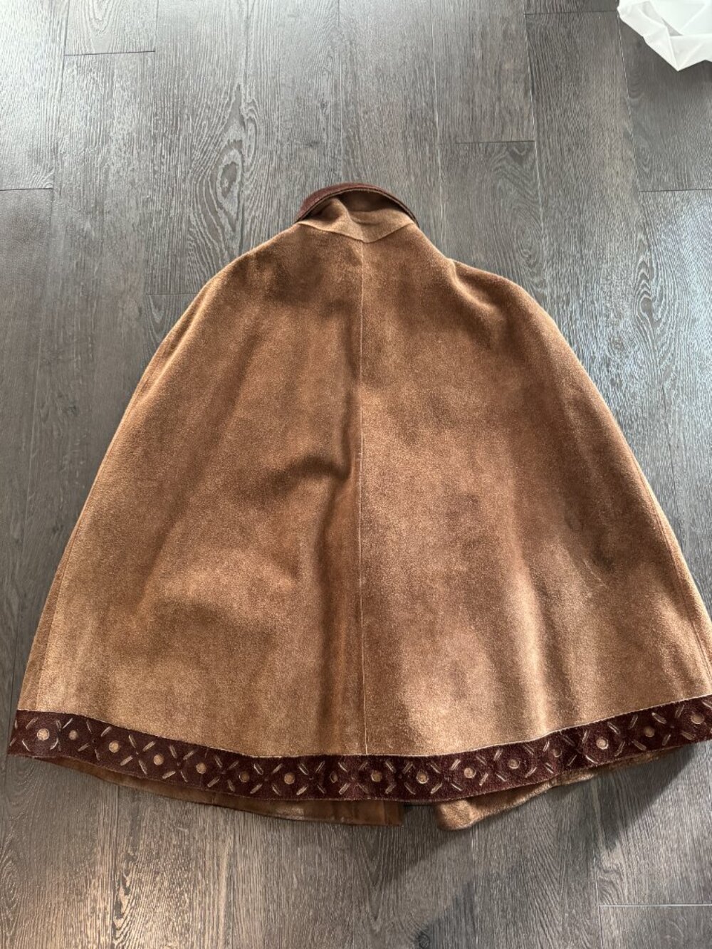 VINTAGE SUEDE CAPE PONCHO SIZE XS-S PREOWNED - Picture 8 of 16